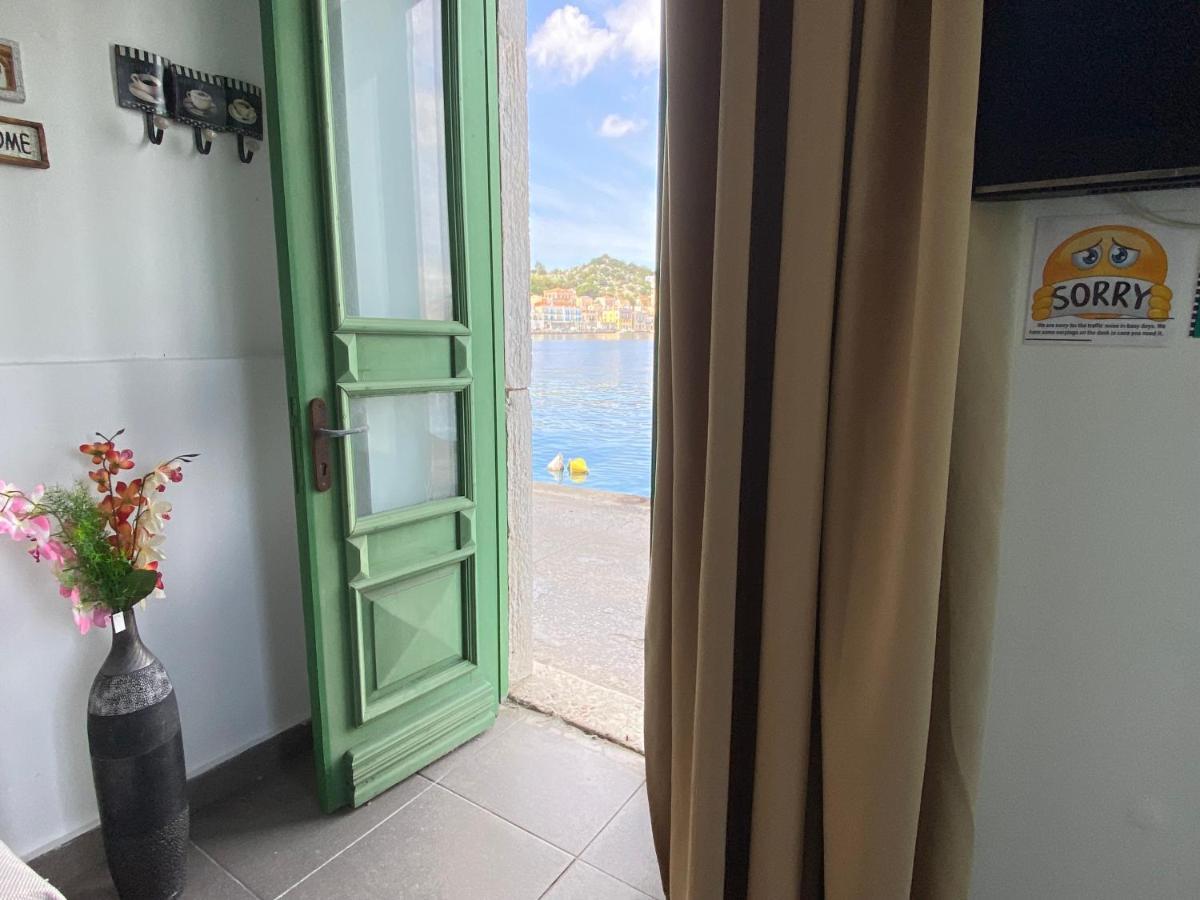Seafront - Harbour View , Pitini 1 Διαμέρισμα Σύμη Εξωτερικό φωτογραφία
