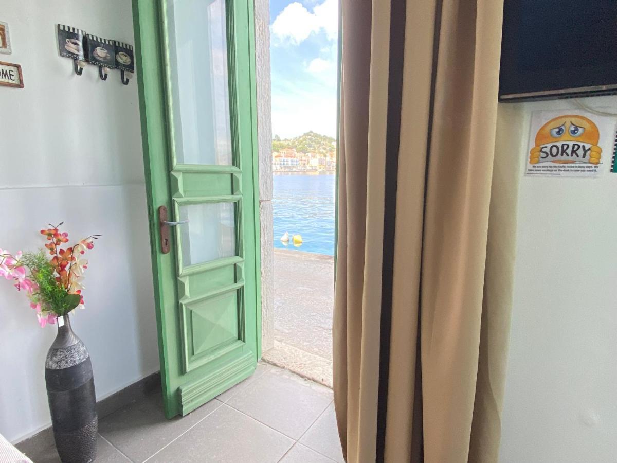 Seafront - Harbour View , Pitini 1 Διαμέρισμα Σύμη Εξωτερικό φωτογραφία